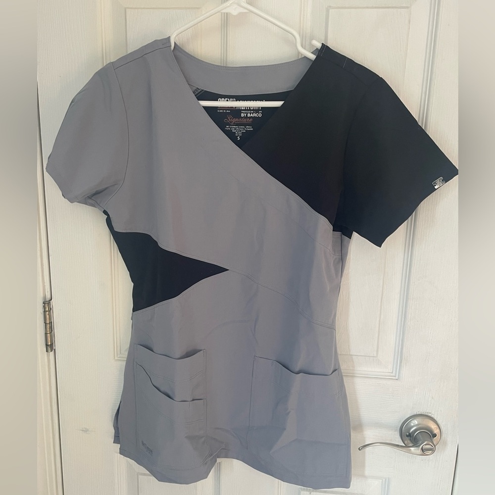 Grey’s anatomy women’s scrub top